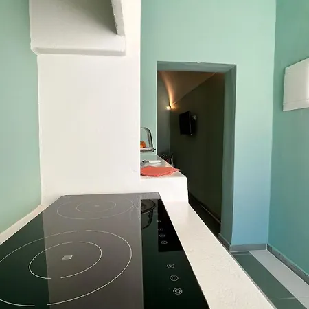 Ice Cream Aparthotel *