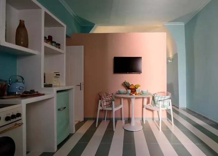 Ice Cream Hotel apartamentowy Imerovigli (Santorini)